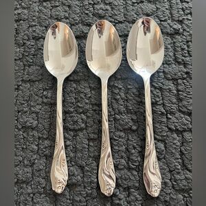 Lorilei (Stainless) by ONEIDA Soup Spoons (3)